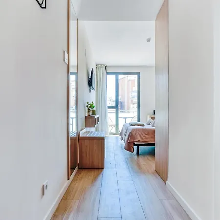 Limehome Carrer De Besalú 82 Hotel Barcelona