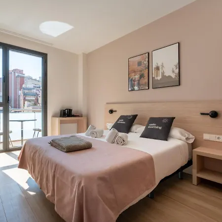 Limehome Carrer De Besalu 82 * Barcelona