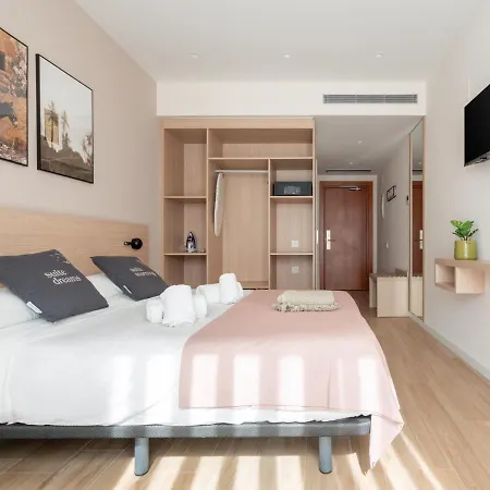 Hotel Limehome Carrer De Besalú 82 Barcelona