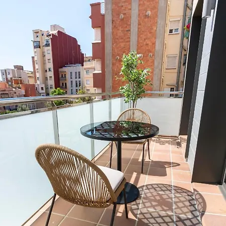 Limehome Carrer De Besalú 82 Hotel *
