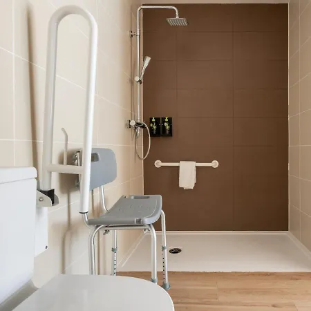 Limehome Carrer De Besalu 82 *