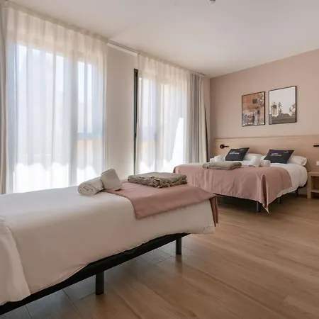 Hotel Limehome Carrer De Besalu 82 Barcelona