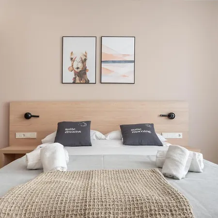 Limehome Carrer De Besalu 82 *