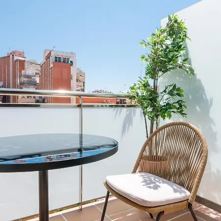 Limehome Carrer De Besalu 82 *