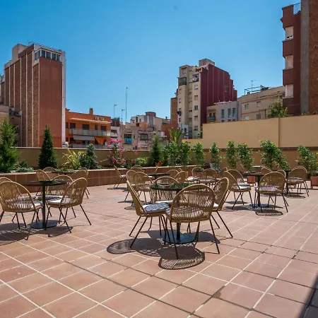 Limehome Carrer De Besalú 82 Hotel
