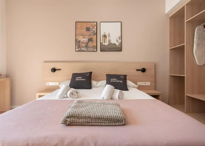Limehome Carrer De Besalu 82 Ξενοδοχείο