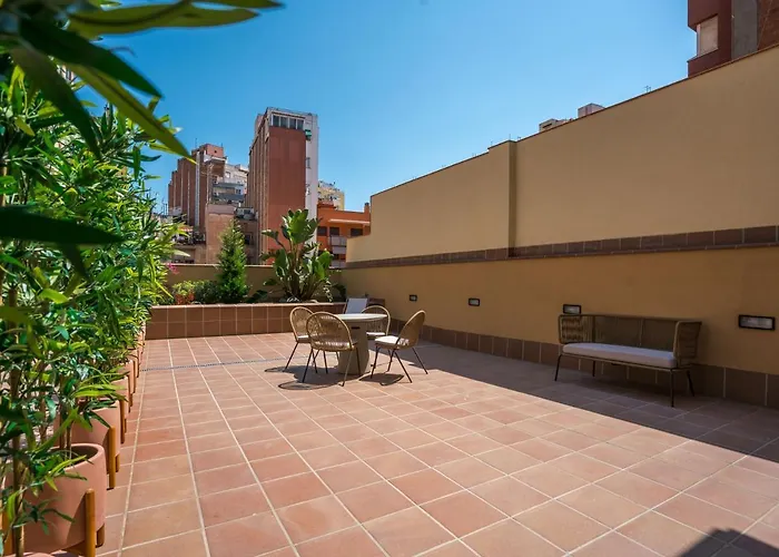Limehome Carrer De Besalu 82 Βαρκελώνη
