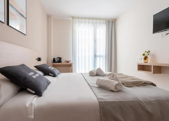 Ξενοδοχείο Limehome Carrer De Besalu 82 Βαρκελώνη