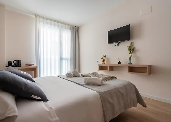 Limehome Carrer De Besalu 82 4* Βαρκελώνη