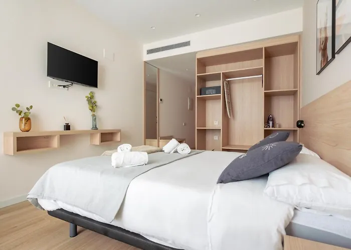 Limehome Carrer De Besalu 82 Ξενοδοχείο